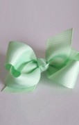 green classic bow