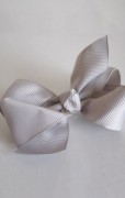 grey classic bow